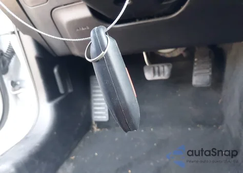 2016 Ford Mustang V6 из США, поврежденный, VIN 1FATP8EM0G5323969